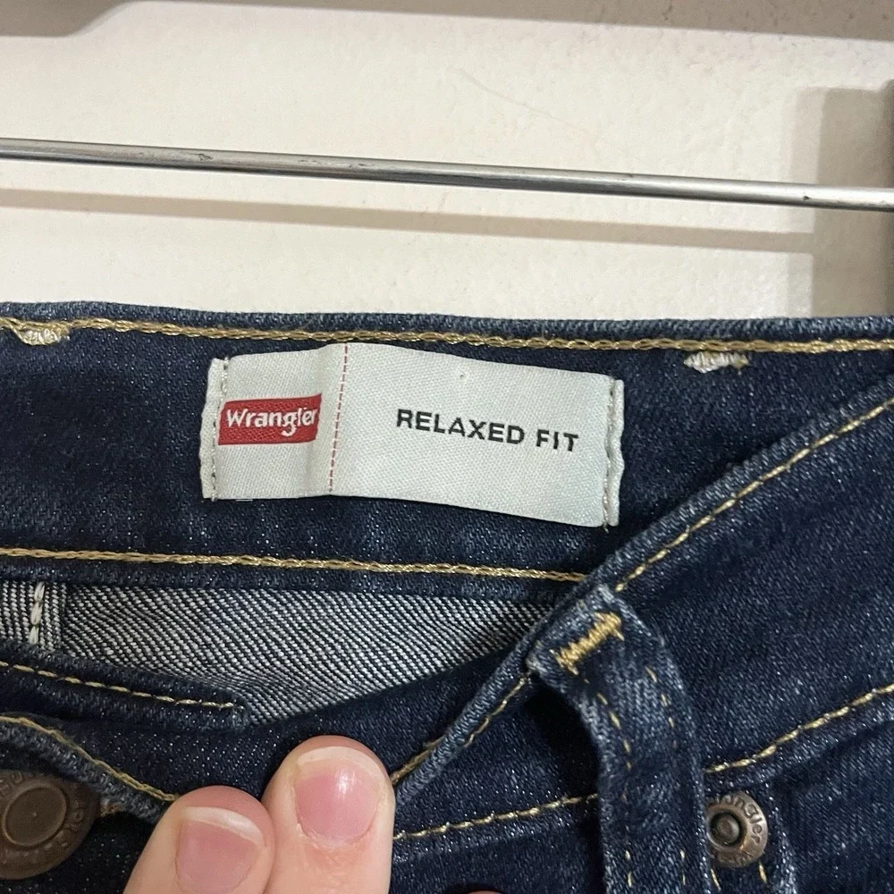 Wrangler Men's Relaxed Fit Dark Wash Jeans Size 36x34 Western‎ Outdoors